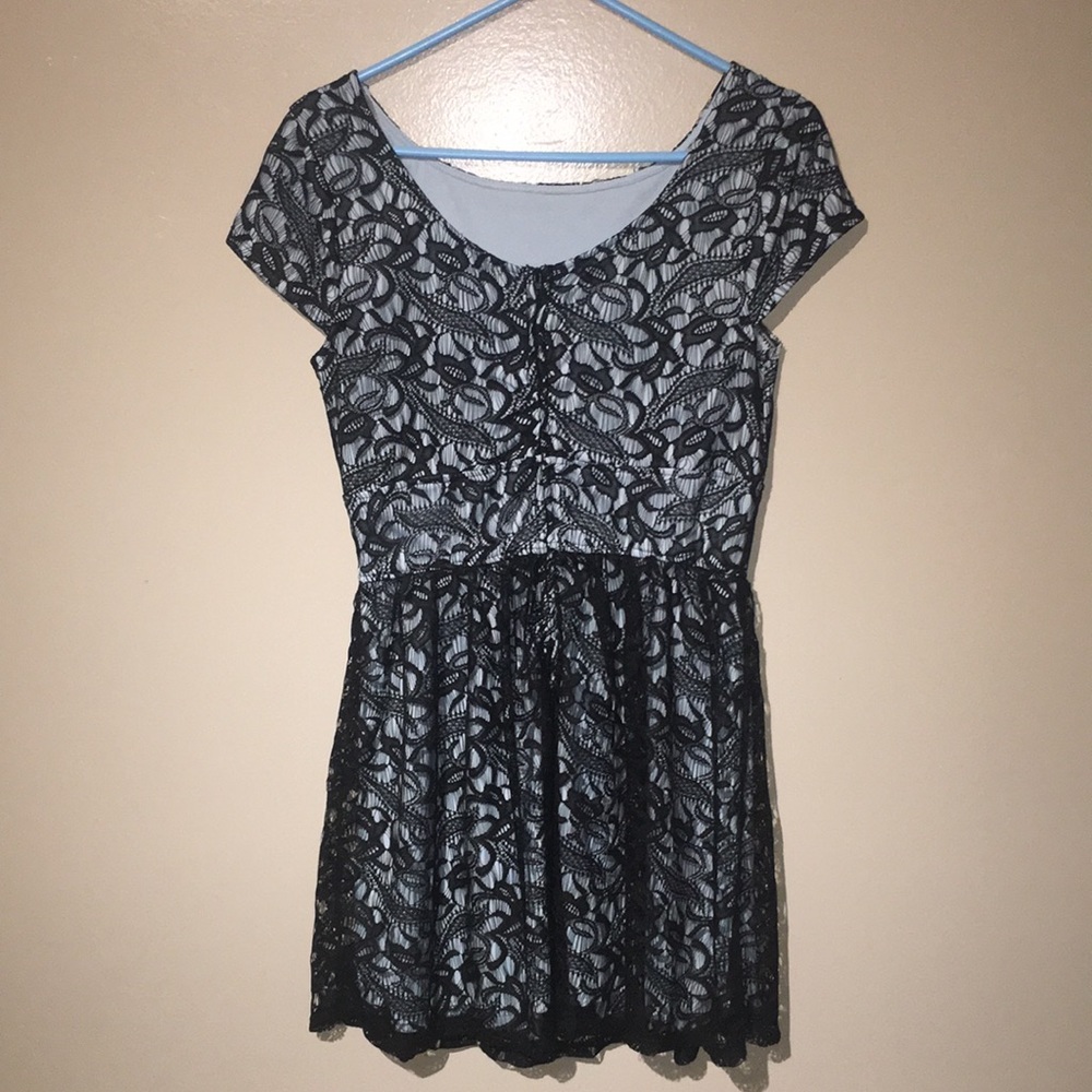 Dress - Picture 2 of 2